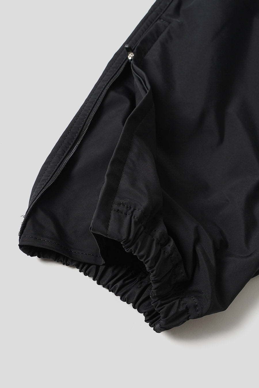 COMME DES GARÇONS HOMME - PANTALON TAILLE ÉLASTIQUÉE NOIR - LE LABO STORE