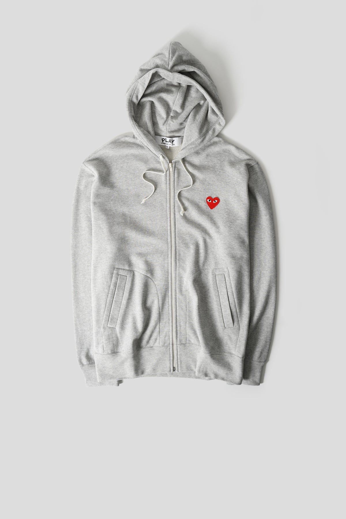 Comme des garçons PLAY - GRAY ZIP HOODIE WITH RED HEART - LE LABO STORE