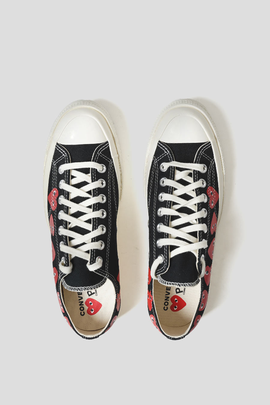 Comme des garçons PLAY - SNEAKERS BASSE CT70 MULTI COEUR BLACK, HIGHRISK RED ET EGRET - LE LABO STORE