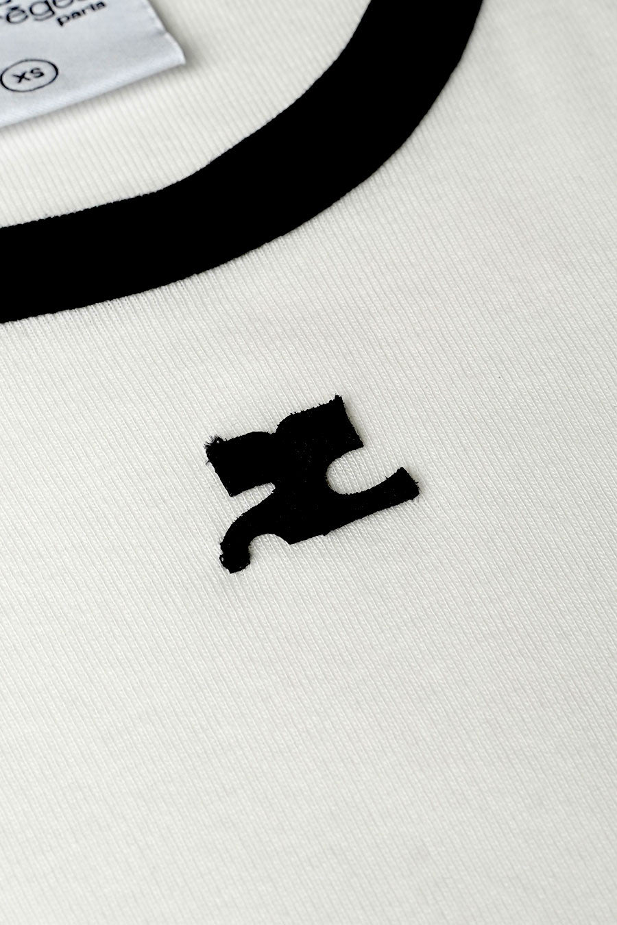 COURRÈGES - WHITE AND BLACK CONTRAST T-SHIRT – LE LABO STORE
