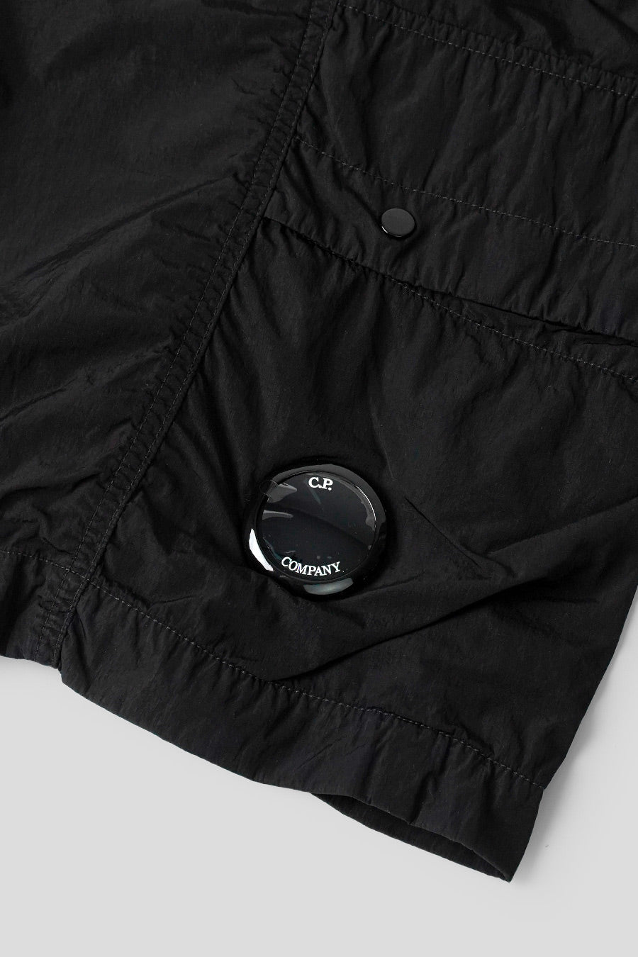 CP COMPANY - BERMUDA CARGO CHROME-R NOIR - LE LABO STORE