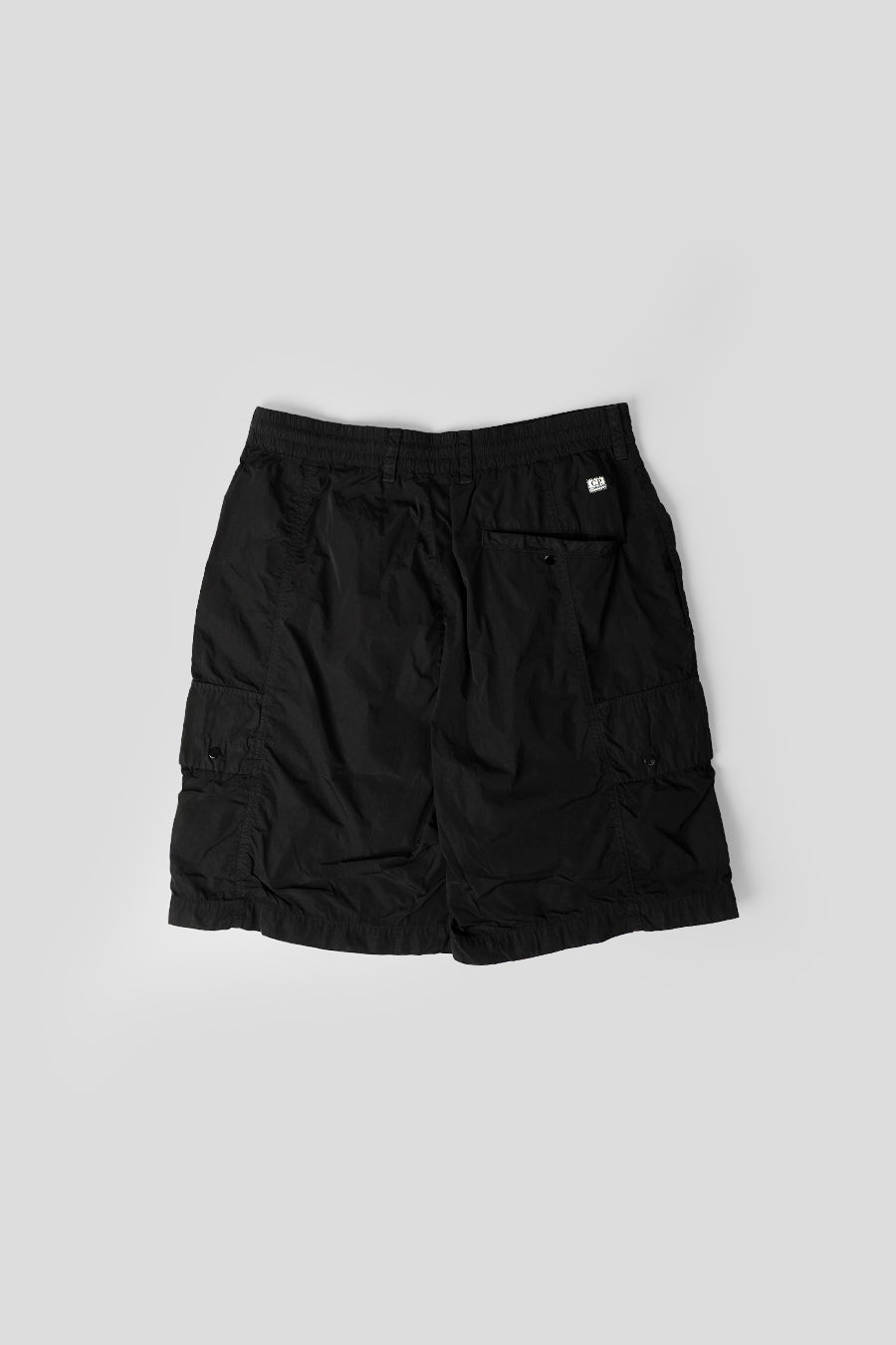 CP COMPANY - BERMUDA CARGO CHROME-R NOIR - LE LABO STORE