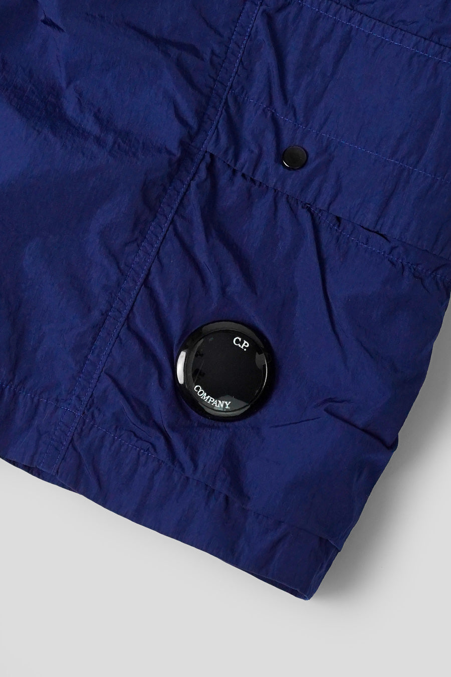 CP COMPANY - BLUE CHROME-R CARGO SHORT - LE LABO STORE