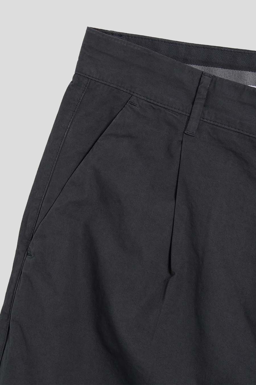 CP COMPANY - BLACK MICROREPS PEACHED PFD CARGO PANTS - LE LABO STORE