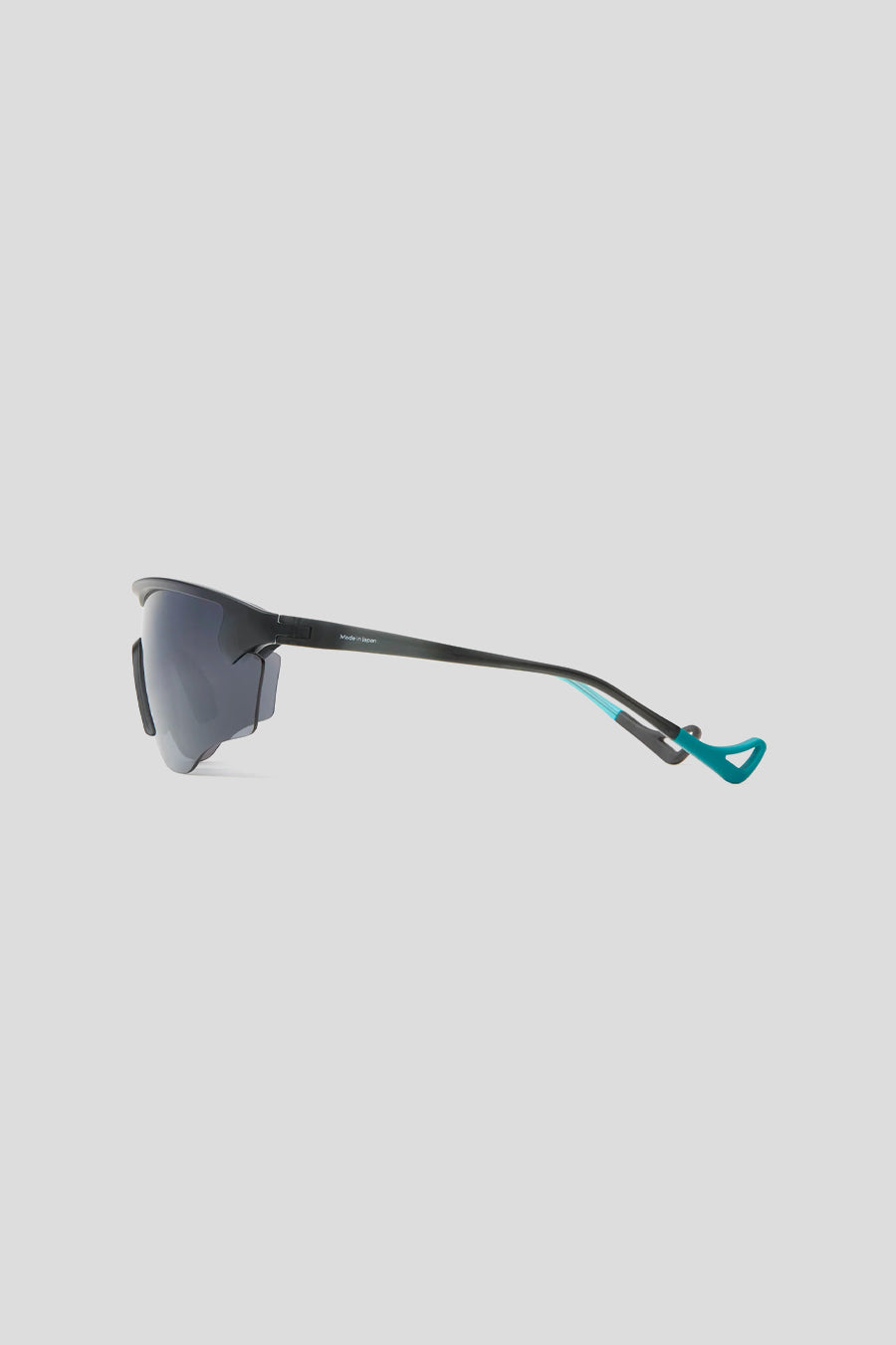 DISTRICT VISION - LUNETTES DE SOLEIL JUNYA RACER AZUR BLACK /D+ ONYX MIRROR - LE LABO STORE