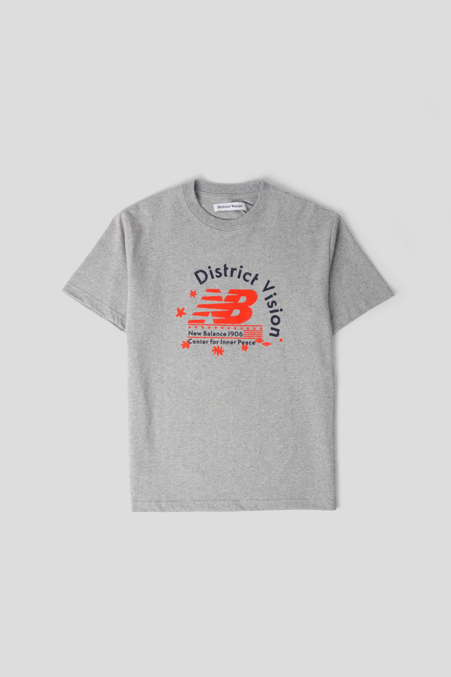 DISTRICT VISION - T-shirt en coton Californien DV + NB gris - LE LABO STORE