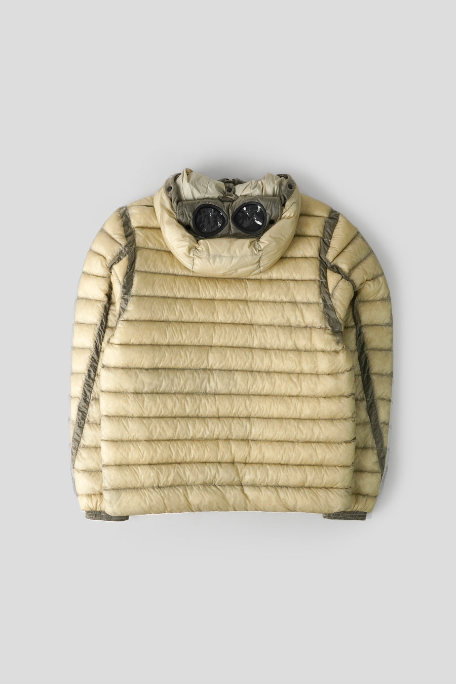 CP COMPANY - DOUDOUNE D.D. SHELL GOGGLE CHEST POCKET SILVER BIRCH - LE LABO STORE
