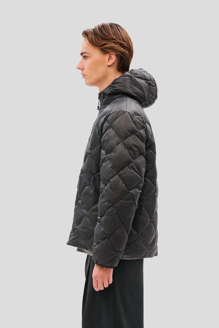 HIKING PATROL - VESTE À CAPUCHE EN DUVET NOIR CHARBON - LE LABO STORE