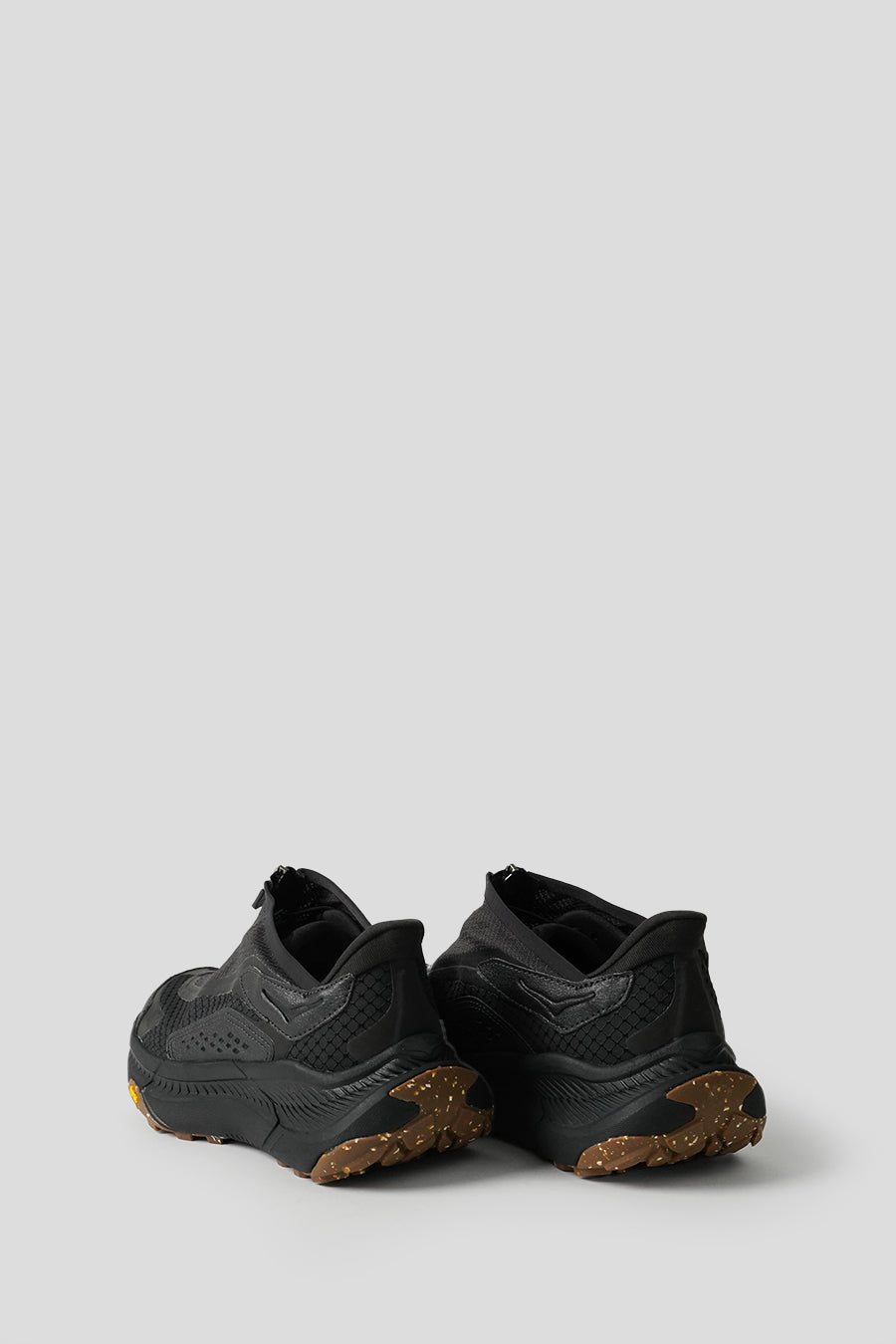 HOKA ONE ONE - SNEAKERS PROJECT TRANSPORT CARBON BLACK ET BLACK - LE LABO STORE