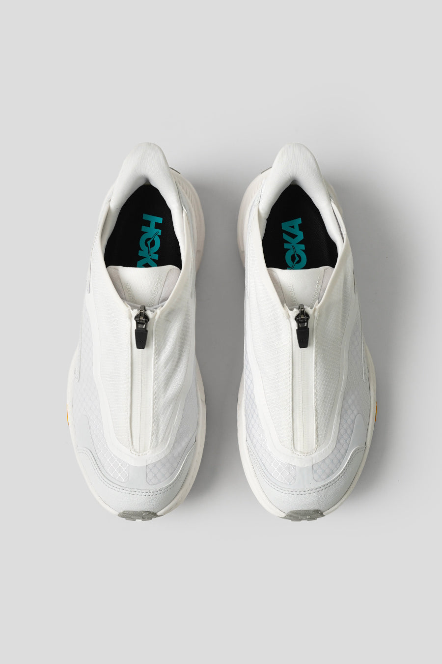 HOKA ONE ONE - SNEAKERS PROJECT TRANSPORT WHITE ET COSMIC GREY - LE LABO STORE