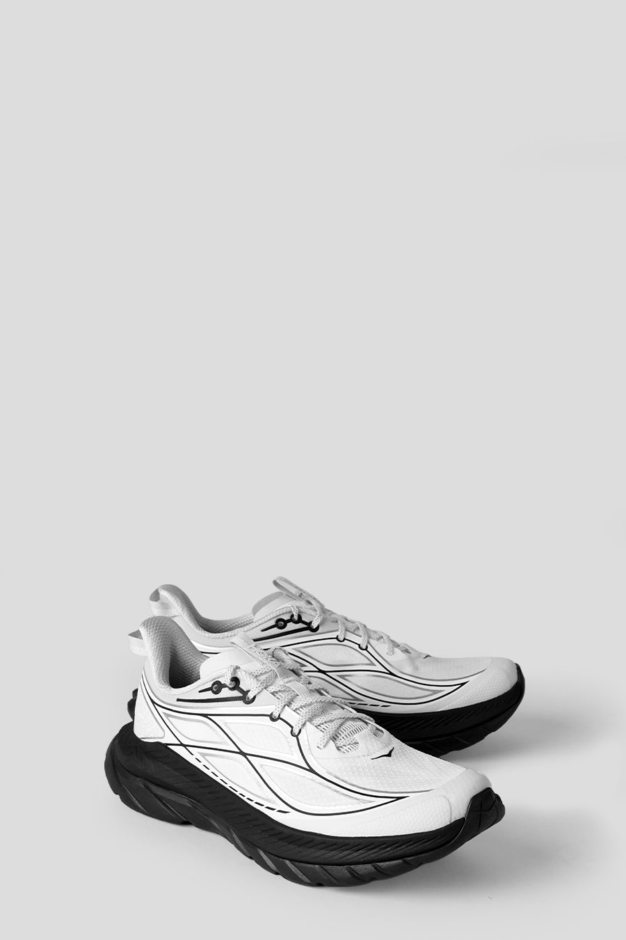 HOKA ONE ONE - SNEAKERS MACH REMASTERED FROST ET BLACK - LE LABO STORE