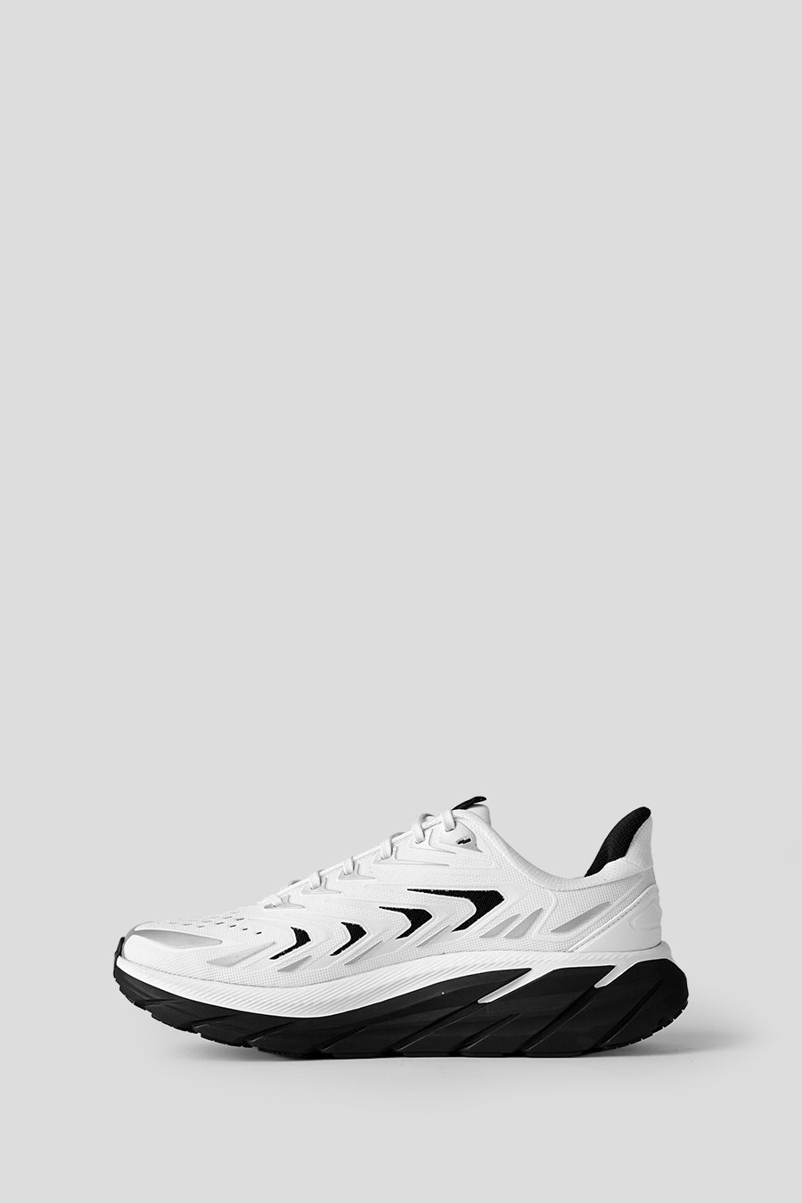 HOKA ONE ONE - FROST ET BLACK M CLIFTON ULT SNEAKERS - LE LABO STORE