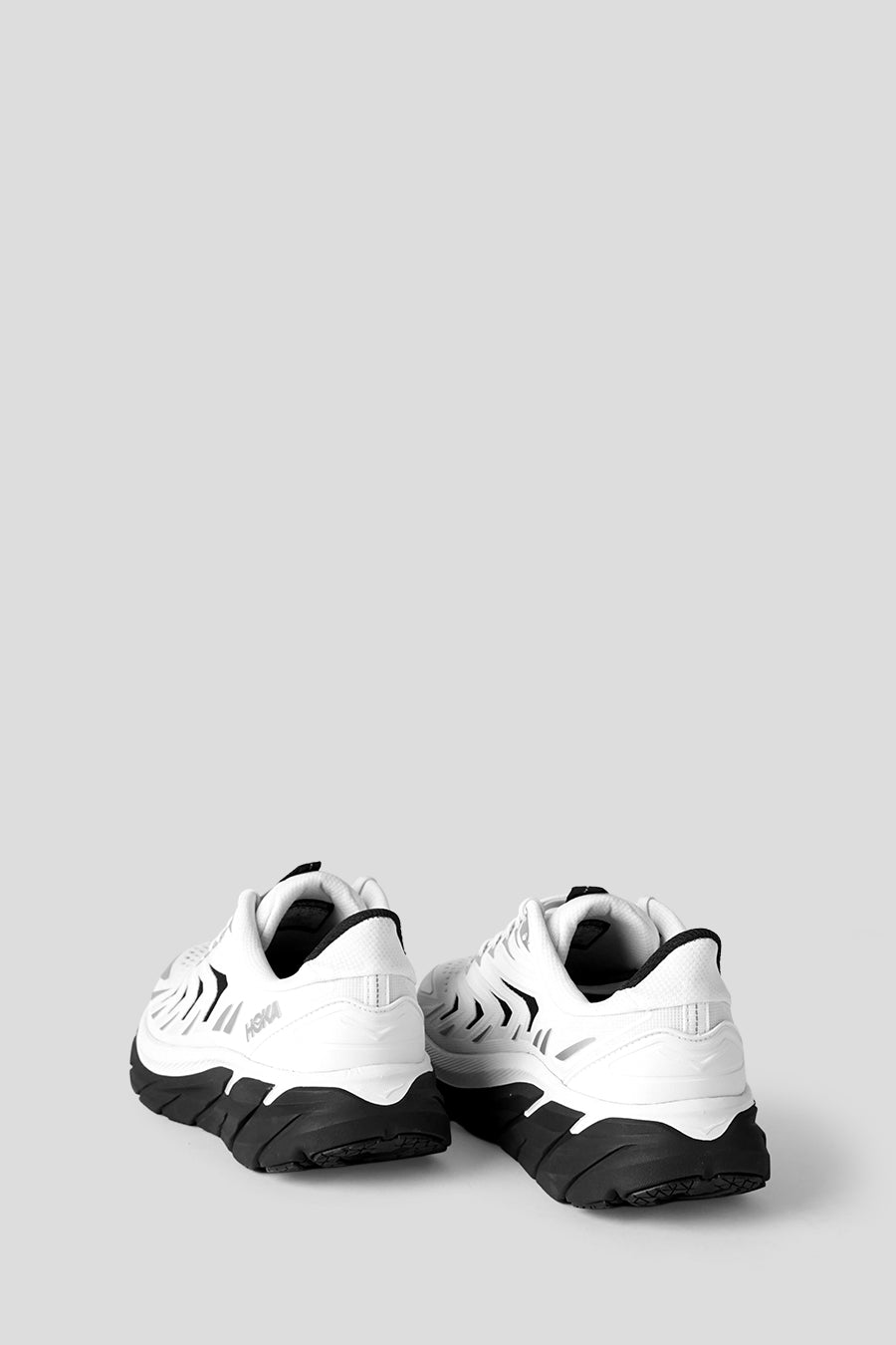 HOKA ONE ONE - FROST ET BLACK M CLIFTON ULT SNEAKERS - LE LABO STORE