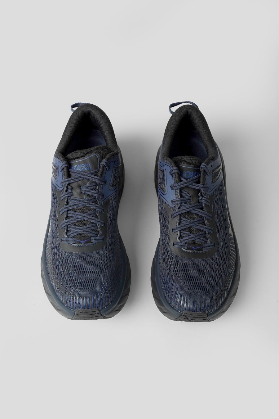 HOKA ONE ONE - SNEAKERS BONDI 7 BLACK ET VARSITY NAVY - LE LABO STORE