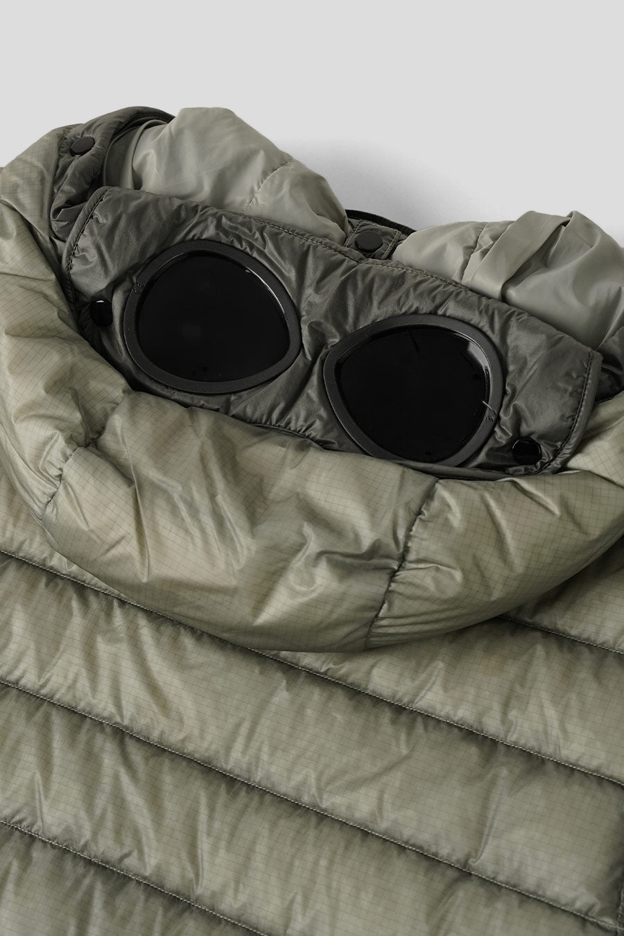 CP COMPANY - D.D. SHELL GOGGLE CHEST POCKET GREY DOWN JACKET - LE LABO STORE