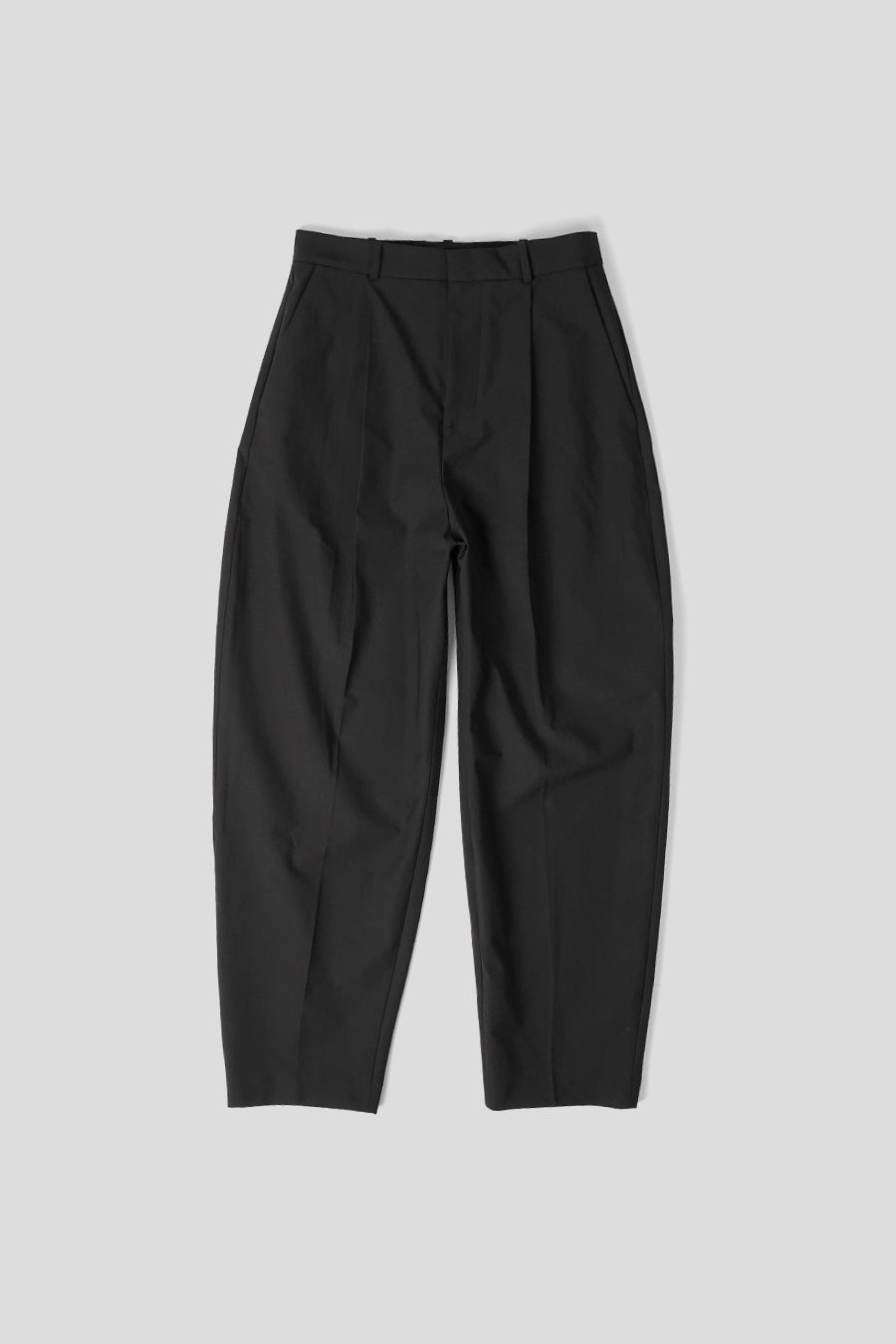 Jacquemus - LA PANTALON AERO NOIR - LE LABO STORE