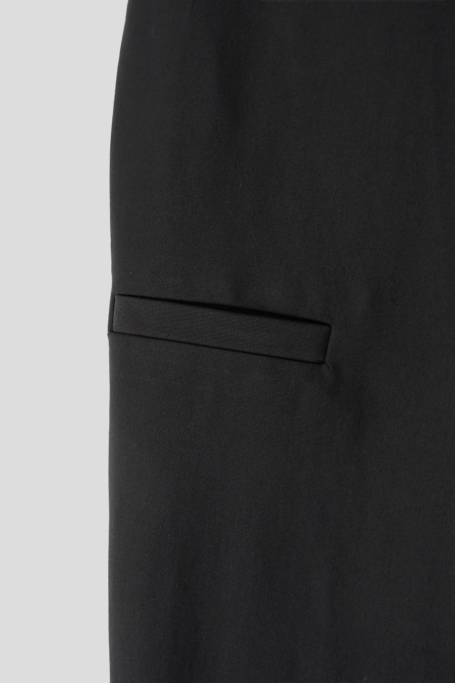 Jacquemus - LA PANTALON AERO NOIR - LE LABO STORE