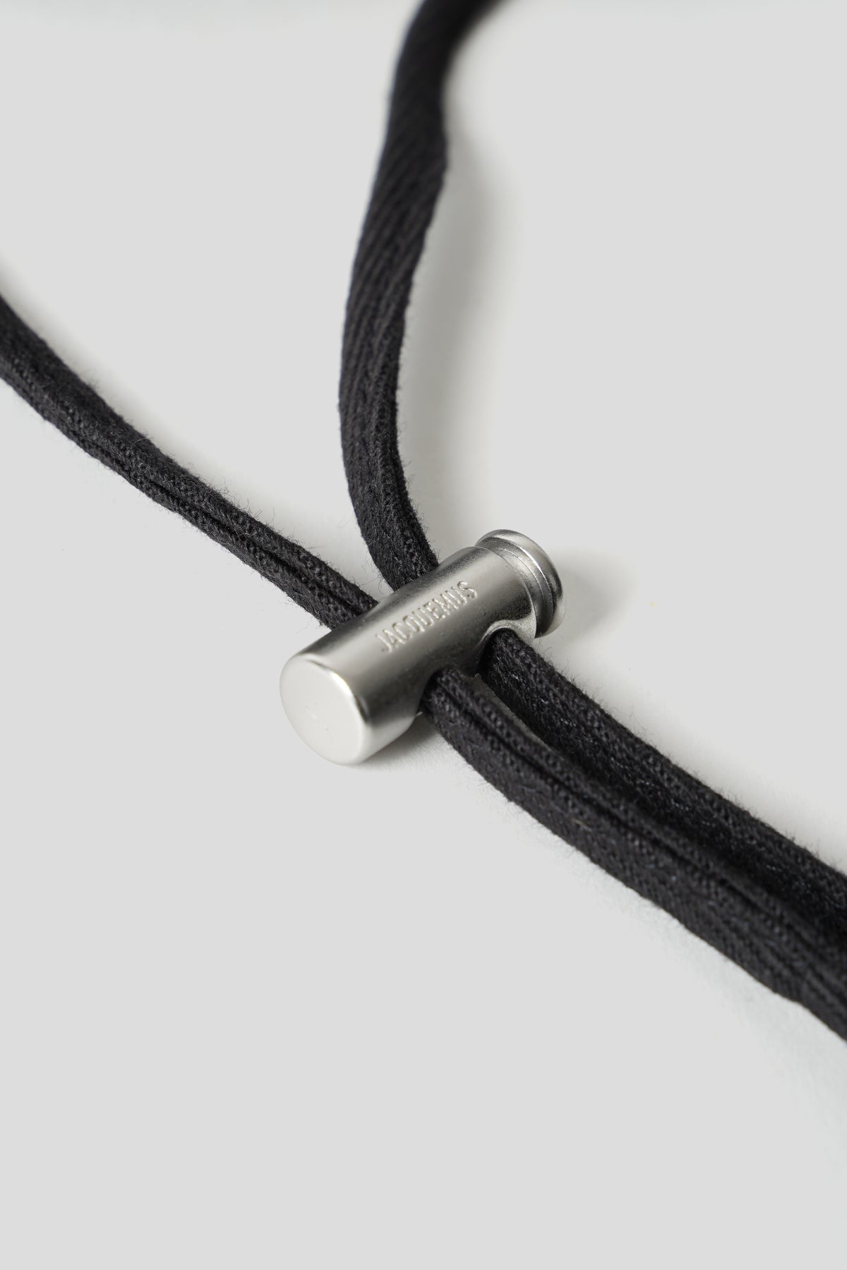 Jacquemus - LE BOB ARTICHAUT NOIR - LE LABO STORE