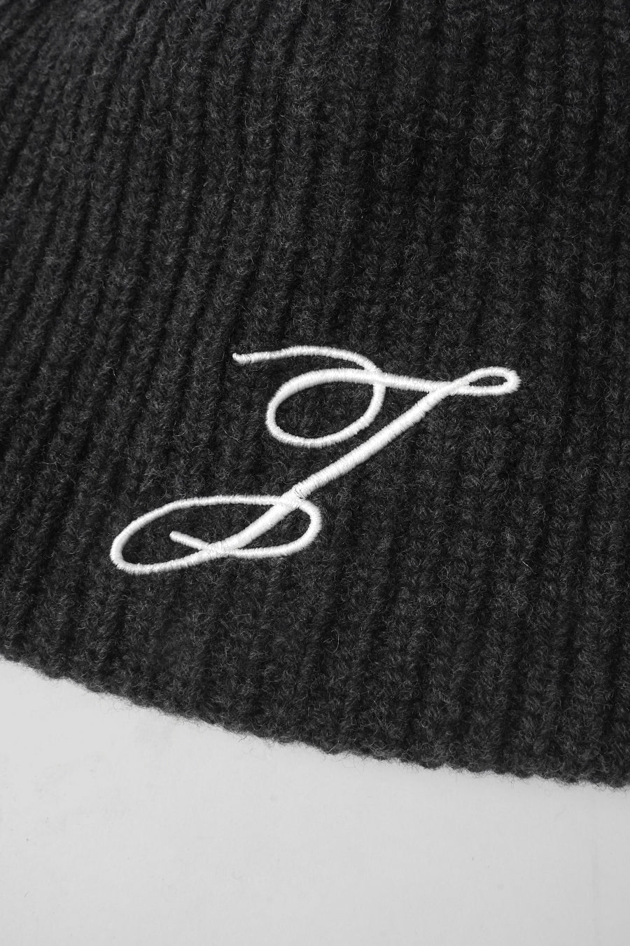 Jacquemus - LE BONNET ESPIRAL GRIS FONCÉ - LE LABO STORE