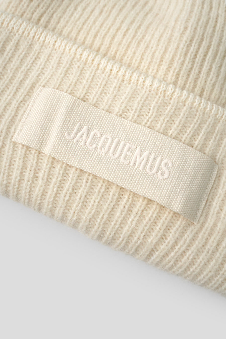 Jacquemus - LE BONNET GROS GRAIN BLANC CASSÉ - LE LABO STORE