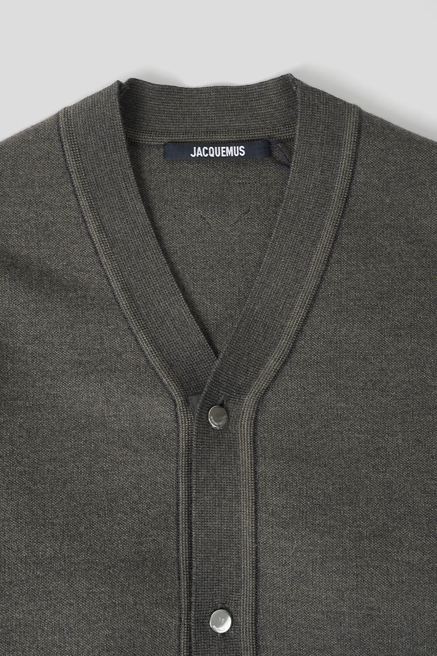 Jacquemus - LE CARDIGAN DOPPIO MULTI KHAKI - LE LABO STORE