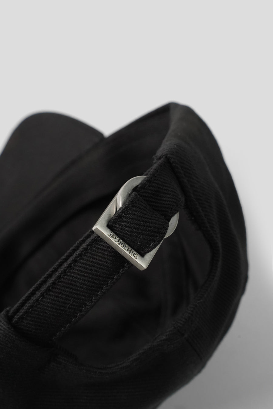 Jacquemus - LE CASQUETTE GADJO NOIRE - LE LABO STORE