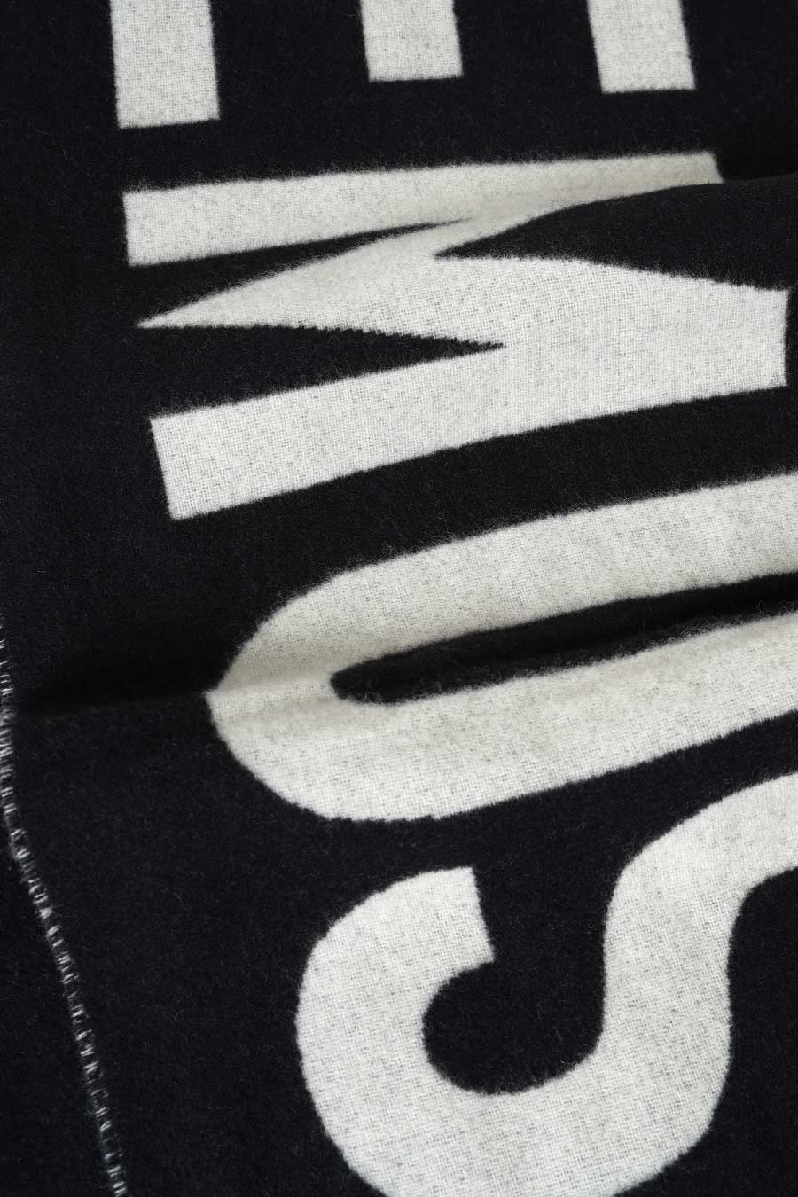 Jacquemus - L'ÉCHARPE NOIRE - LE LABO STORE