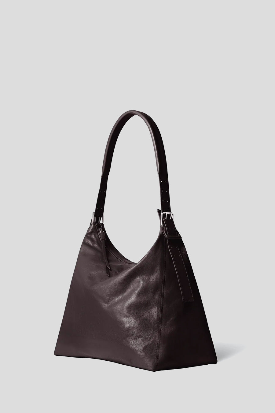 LEMAIRE - SAC BELTED HOBO EN CUIR MARRON FONCÉ - LE LABO STORE
