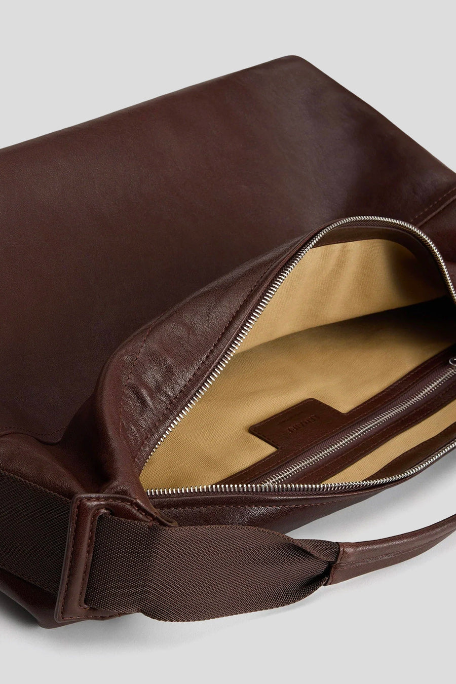 LEMAIRE - SAC BERLINGOT HOBO EN CUIR ESPRESSO - LE LABO STORE