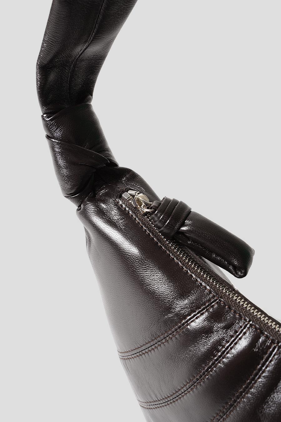 LEMAIRE - SAC SMALL CROISSANT DARK CHOCOLATE - LE LABO STORE