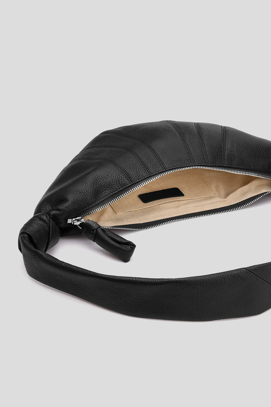 LEMAIRE - SAC SMALL CROISSANT NOIR - LE LABO STORE