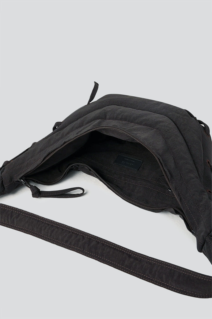 LEMAIRE SMALL SOFT GAME BAG CHOCOLAT NOIR LE LABO STORE