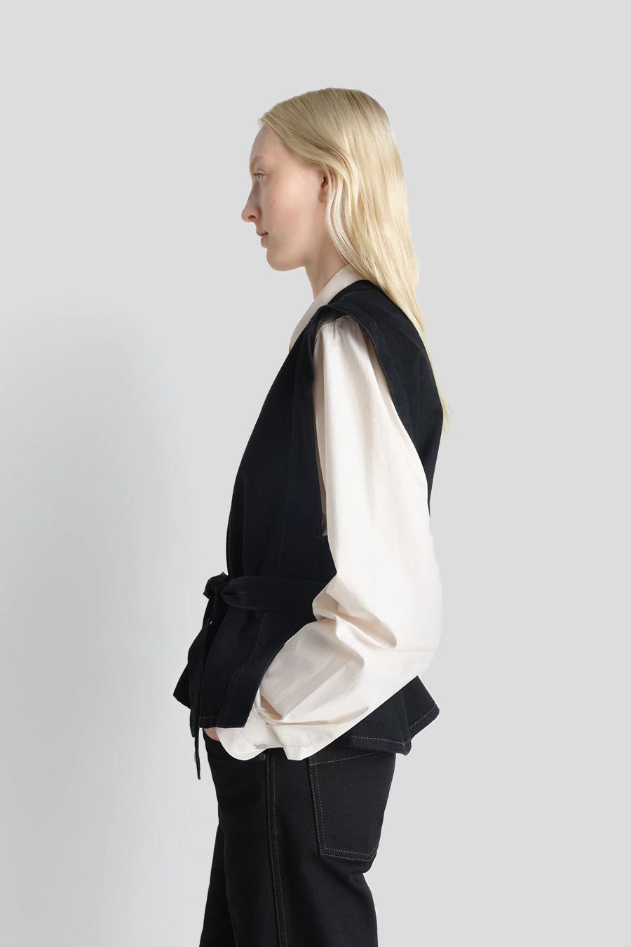LEMAIRE - TOP CHASUBLE NOIR - LE LABO STORE