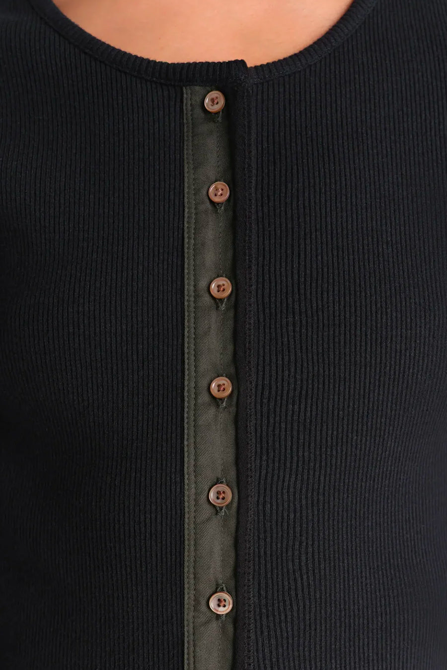 LEMAIRE - BLACK FITTED HENLEY TOP - LE LABO STORE