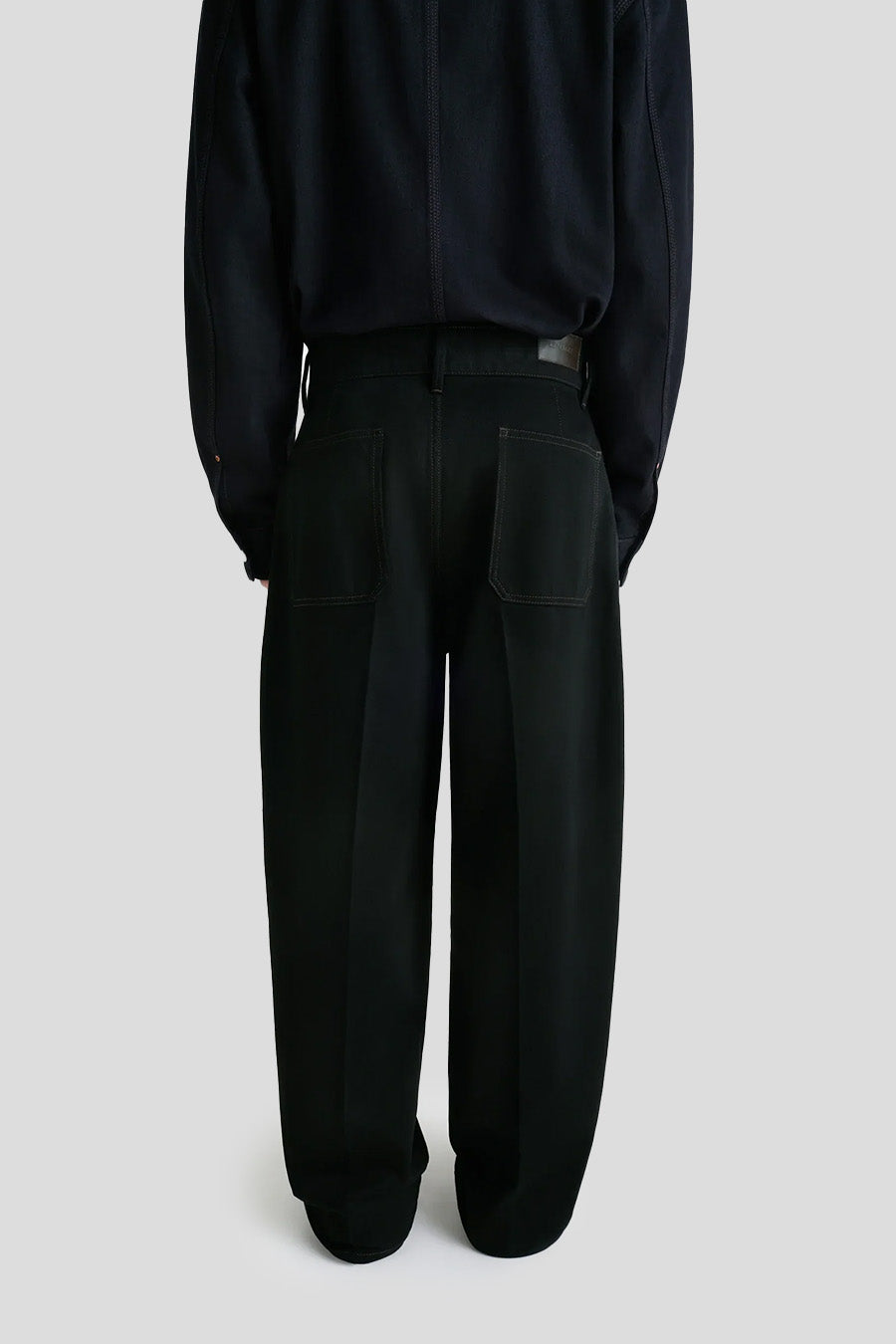 LEMAIRE - PANTALON MAXI BARREL WORKWEAR NOIR - LE LABO STORE