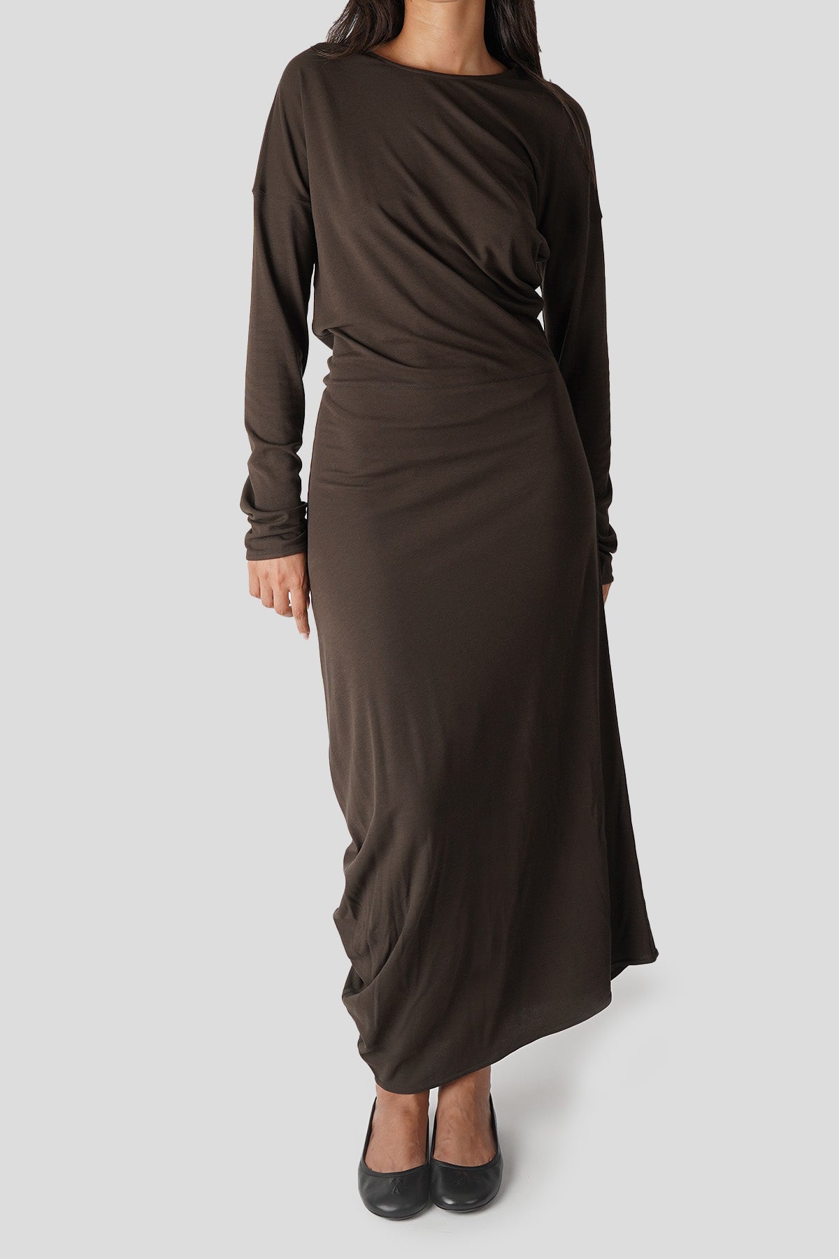 LEMAIRE - DARK ESPRESSO LONG SLEEVE TWISTED DRESS LE LABO STORE LEMAIRE - DARK ESPRESSO LONG SLEEVE TWISTED DRESS LE LABO STORE