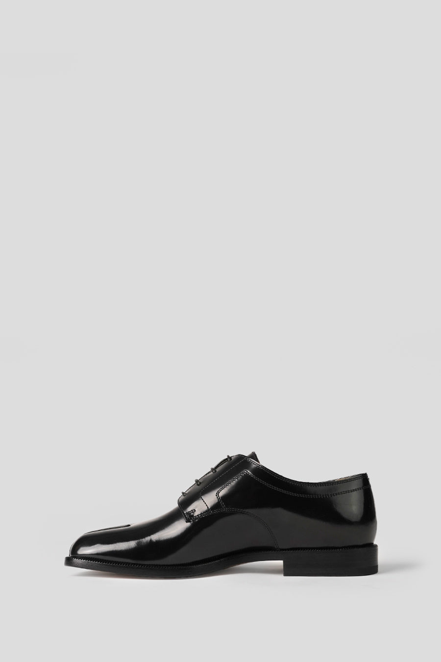 Maison Margiela - LACE-UP TABI SHOES - LE LABO STORE