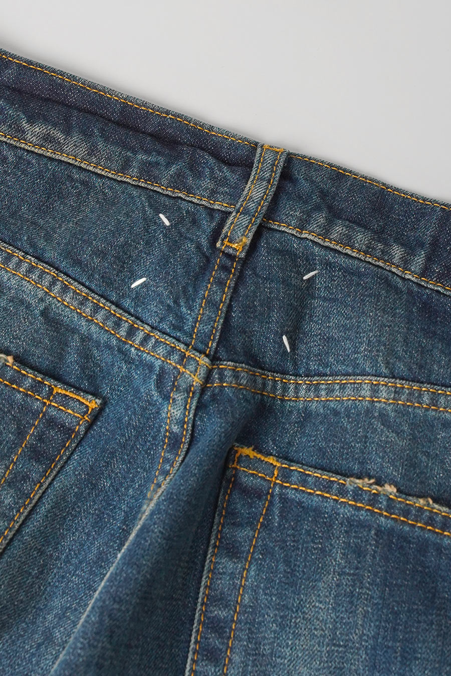 Maison Margiela - JEAN DROIT BLEU - LE LABO STORE