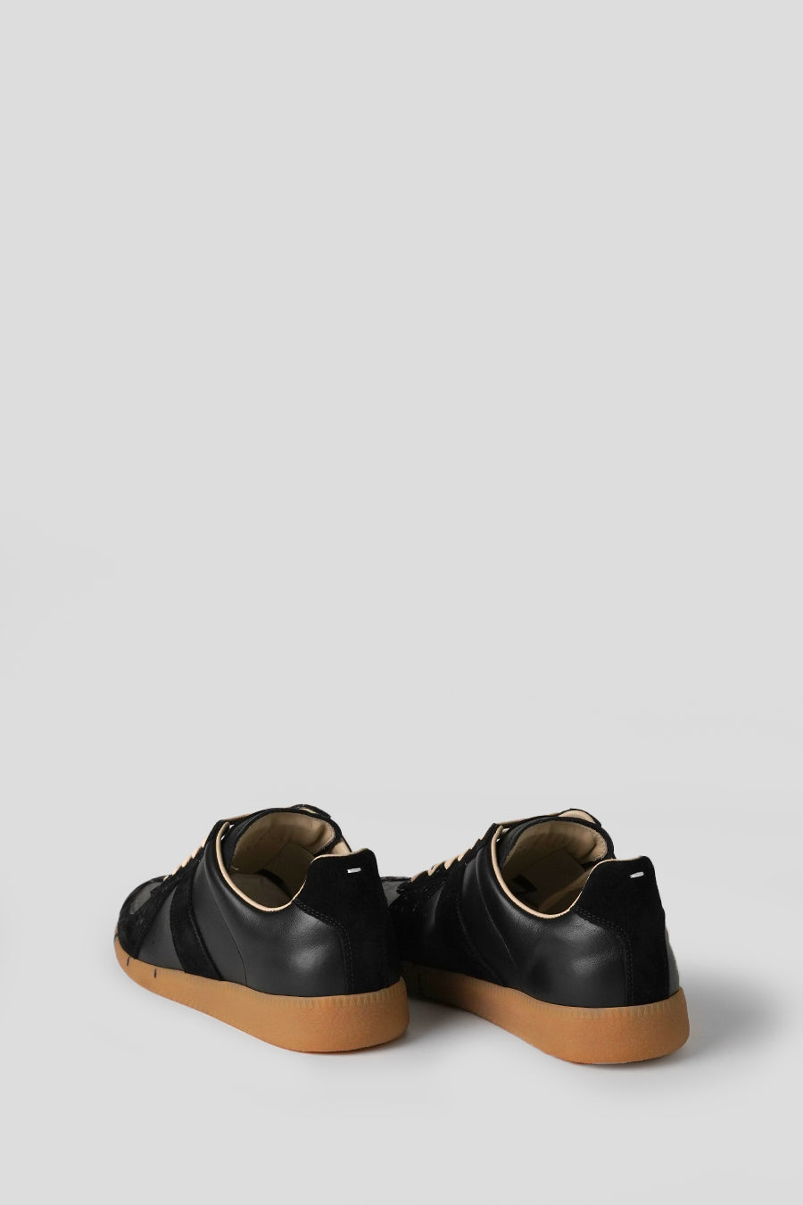 Maison Margiela - BLACK REPLICA SNEAKERS - LE LABO STORE