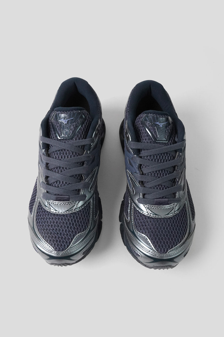 Mizuno - SNEAKERS WAVE PROPHECY LS ODYSSEY GRAY, BLACK ET METALLIC GRAY - LE LABO STORE