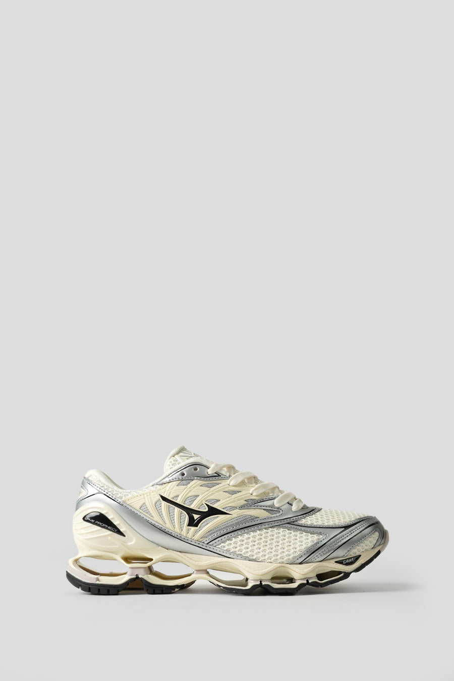 Mizuno - SNEAKERS WAVE PROPHECY LS PRISTINE, BLACK ET SILVER - LE LABO STORE