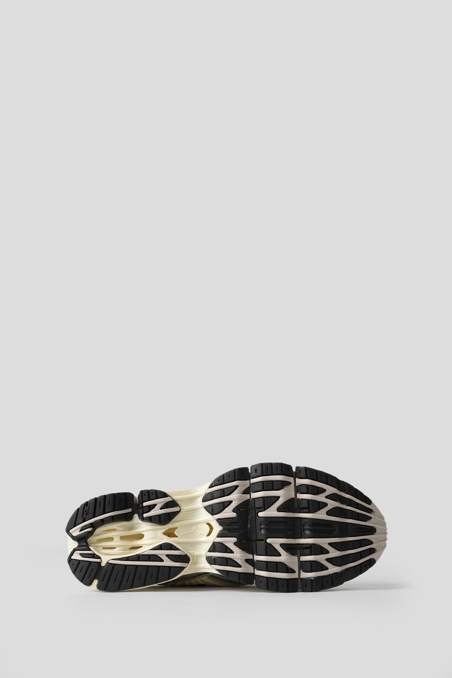 Mizuno - SNEAKERS WAVE PROPHECY LS PRISTINE, BLACK ET SILVER - LE LABO STORE