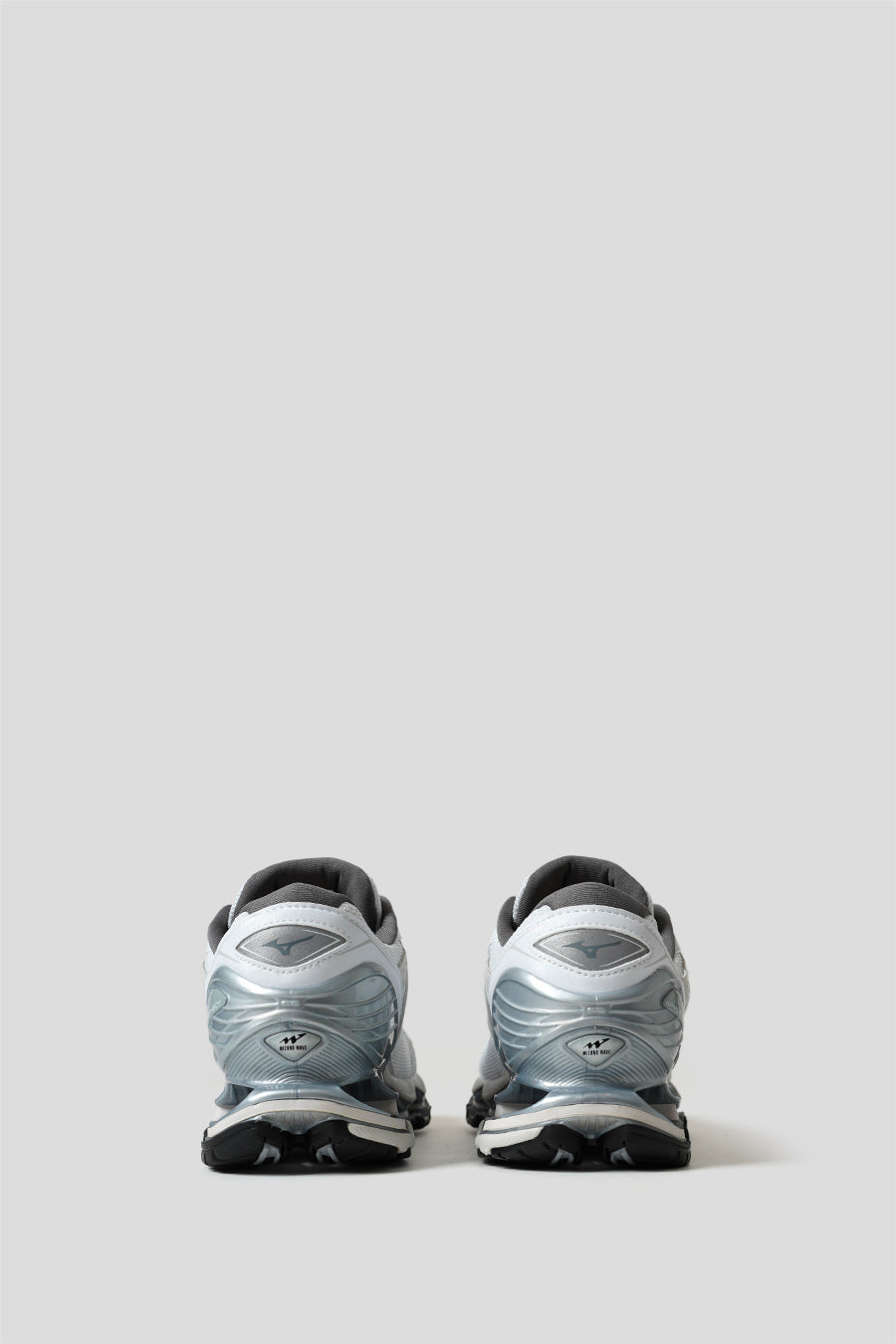 NEW BALANCE WHITE, SILVER AND HARBOR MIST WAVE PROPHECY LS