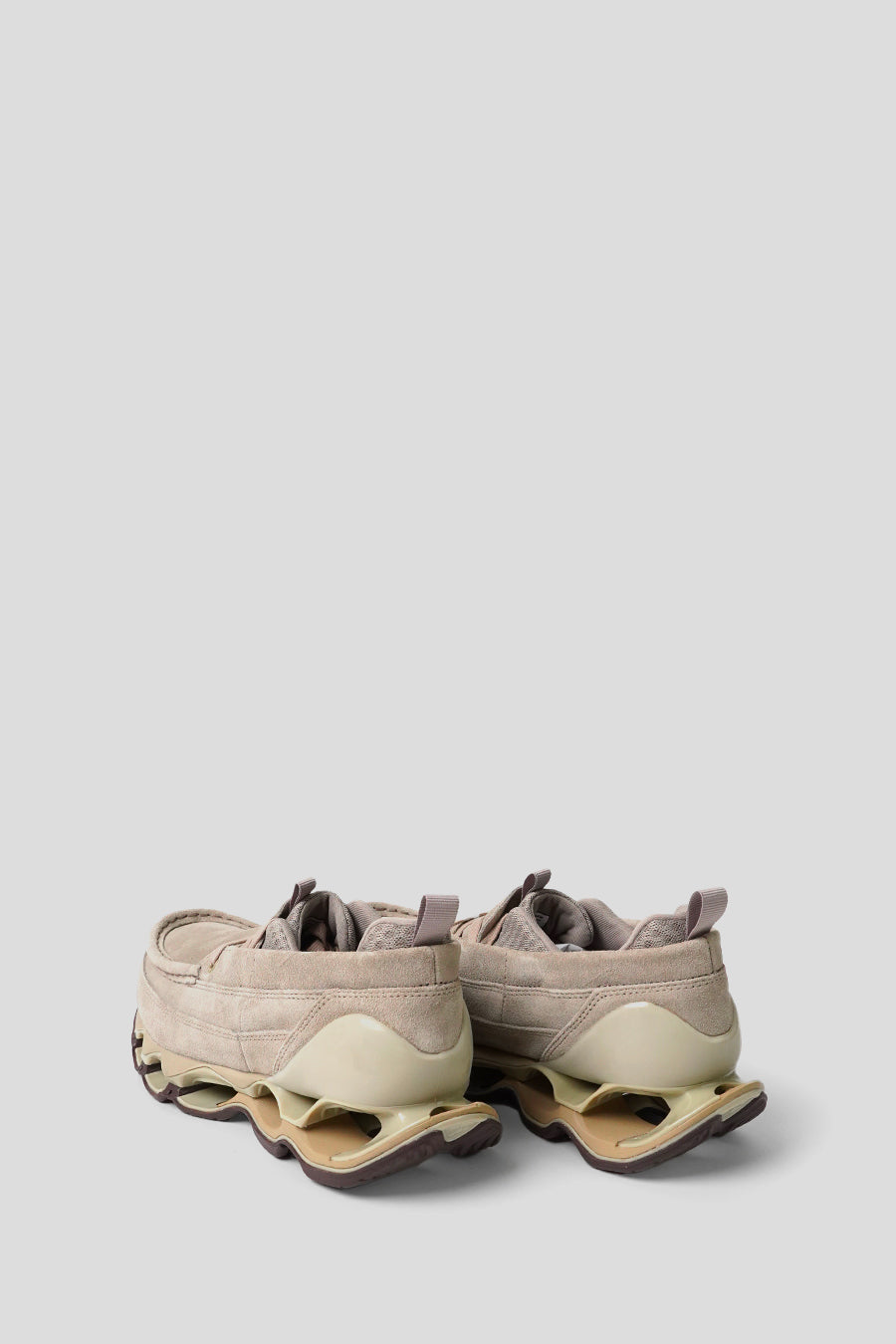 Mizuno - WAVE PROPHECY MOC VINTAGE KHAKI AND MOLÈNE SNEAKERS - LE LABO STORE