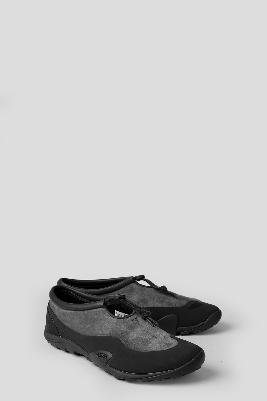 NEW BALANCE - MT10T MAGNET AND BLACK CEMENT SHOES - LE LABO STORE