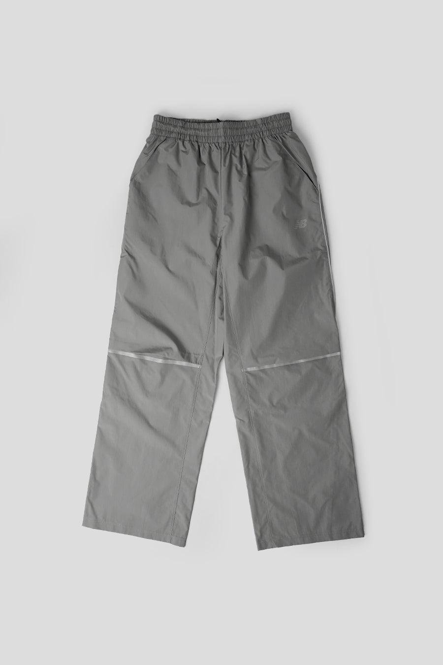 NEW BALANCE - GREY ELUSIVE SHELL TRACK PANT - LE LABO STORE