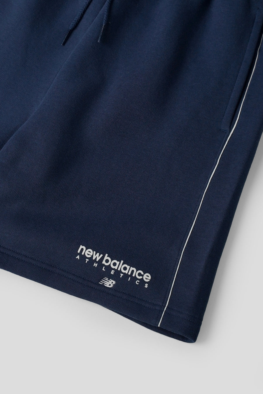 NEW BALANCE - NAVY TRACKSIDE FLEECE SHORT - LE LABO STORE
