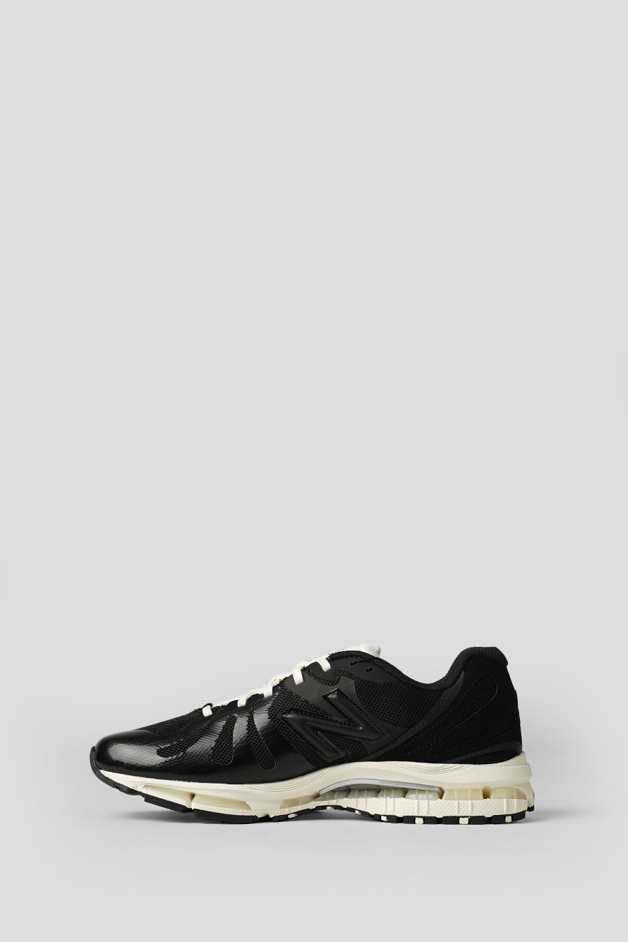 NEW BALANCE - SNEAKERS 1890 X JJJJOUND BLACK ET WHITE - LE LABO STORE