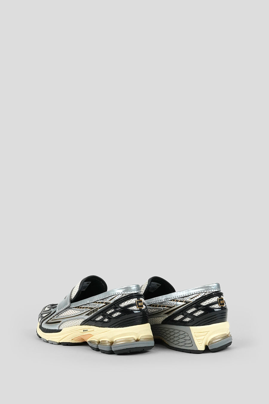 NEW BALANCE - SNEAKERS 1906L METALLIC CREAM - LE LABO STORE