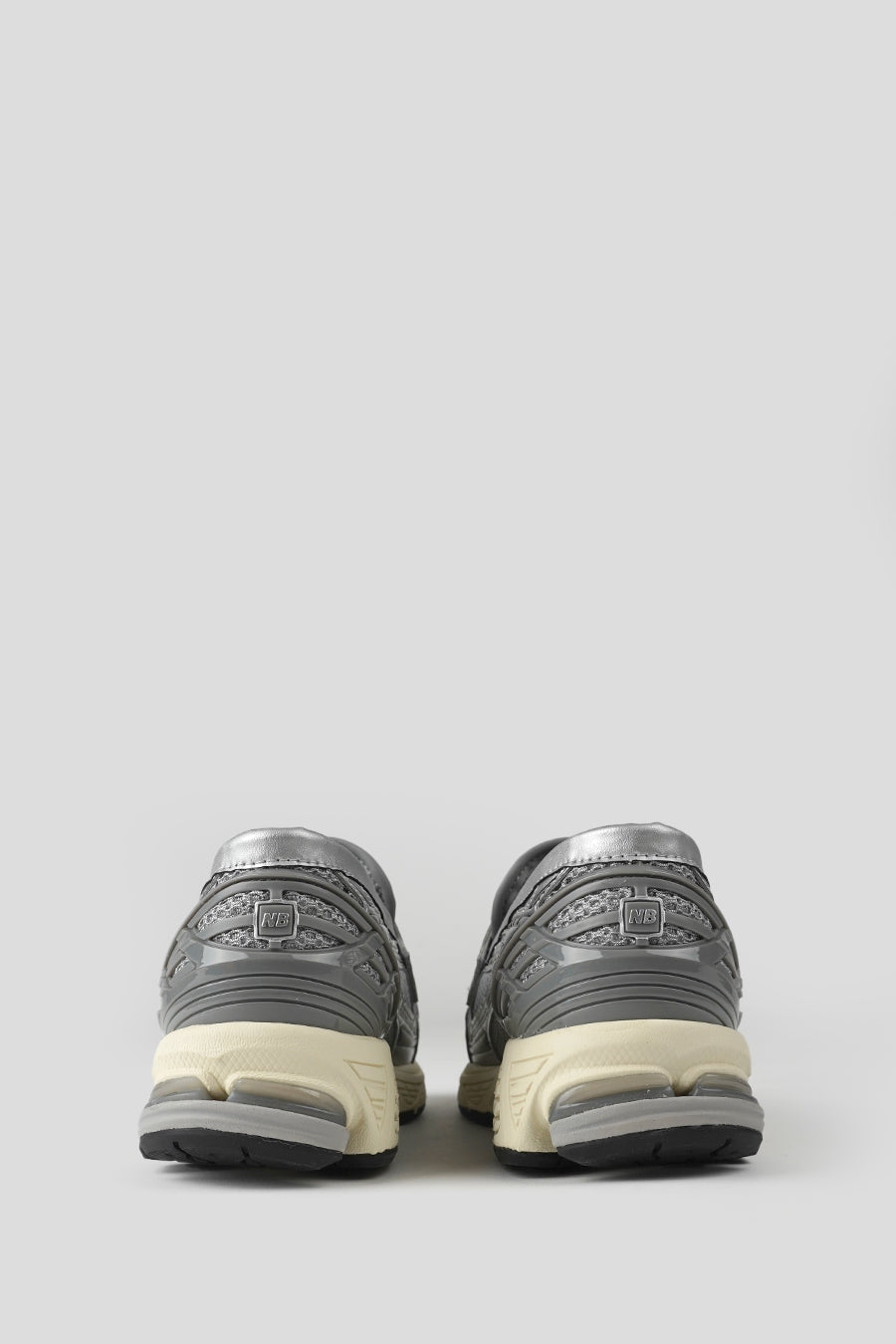 NEW BALANCE - SNEAKERS U1906LAE SILVER ET SHADOW GREY - LE LABO STORE